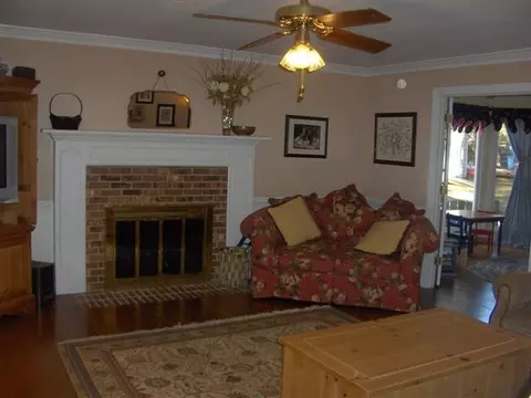 21 E Bayberry Ct, Durham, NC 27713 photo 1