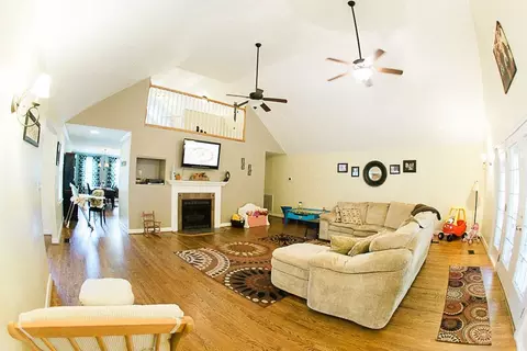 76 Angleview Dr, Wendell, NC 27591 photo 5