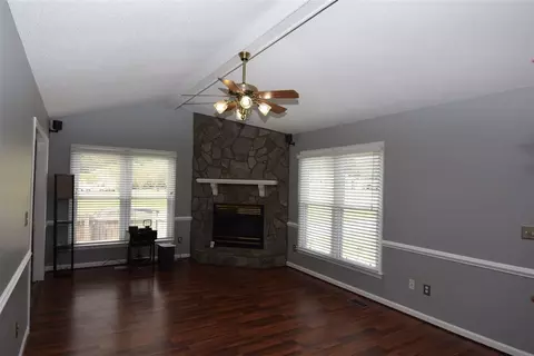 404 Danielle Dr, Garner, NC 27529 photo 3
