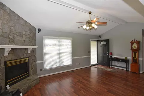 404 Danielle Dr, Garner, NC 27529 photo 4