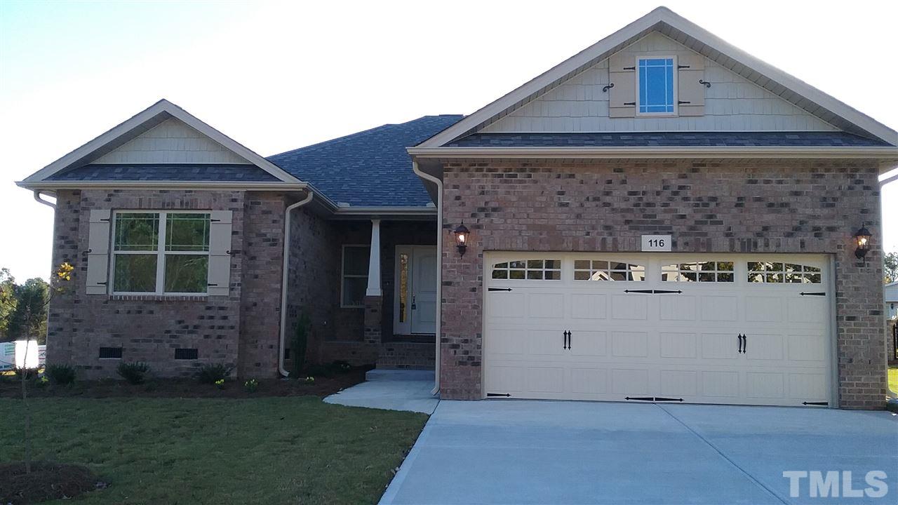 121 Colonade Ct, Benson, NC 27504 photo 1
