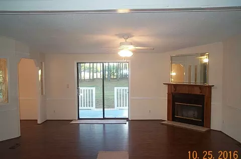 231 Howards Ln, Dunn, NC 28334 photo 3