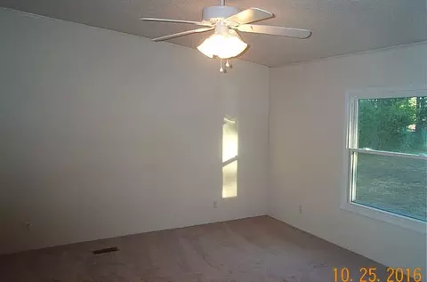 231 Howards Ln, Dunn, NC 28334 photo 11