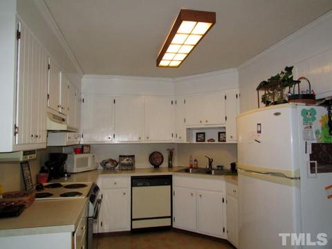 152 Granite Dr, Roxboro, NC 27574 photo 8