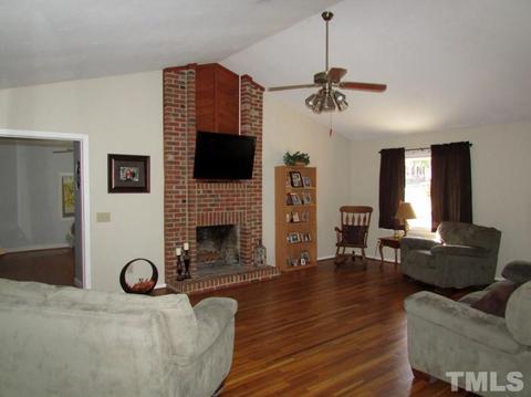 152 Granite Dr, Roxboro, NC 27574 photo 5