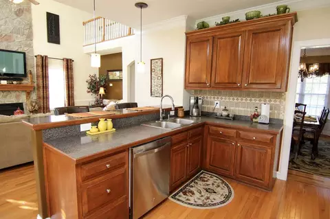 633 Shade Tree Rd, Benson, NC 27504 photo 8