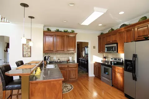 633 Shade Tree Rd, Benson, NC 27504 photo 7