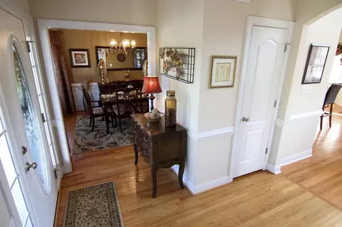 633 Shade Tree Rd, Benson, NC 27504 photo 4