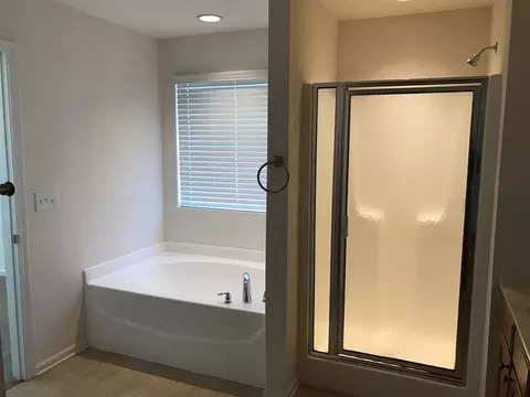 25 White Spruce Ct, Durham, NC 27703 photo 7