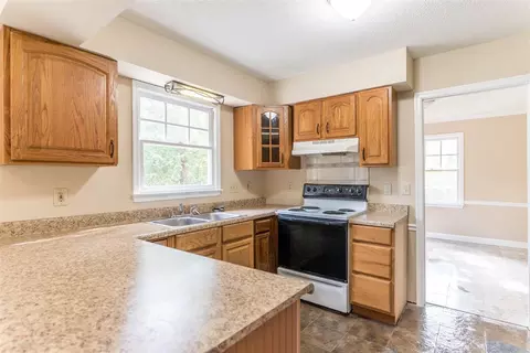 804 Whitby Ct, Durham, NC 27703 photo 11