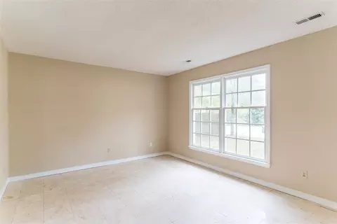 804 Whitby Ct, Durham, NC 27703 photo 5