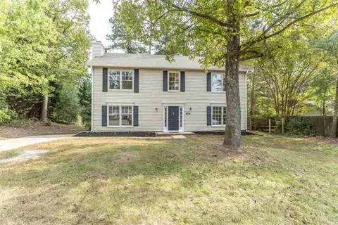 804 Whitby Ct, Durham, NC 27703 photo 2