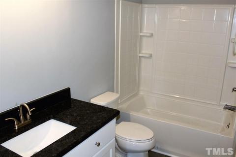 36 Dj Dr, Benson, NC 27504 photo 10