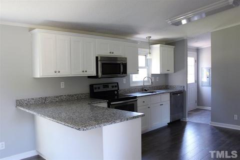 36 Dj Dr, Benson, NC 27504 photo 3