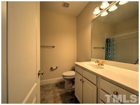 4021 Booker Oak Cir #202, Raleigh, NC 27612 photo 10