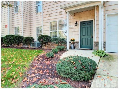 4021 Booker Oak Cir #202, Raleigh, NC 27612 photo 1