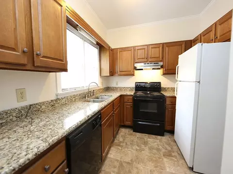 505 Danforth Dr, Cary, NC 27511 photo 2