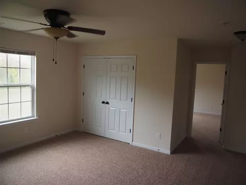 5105 Paces Ferry Dr, Durham, NC 27712 photo 8