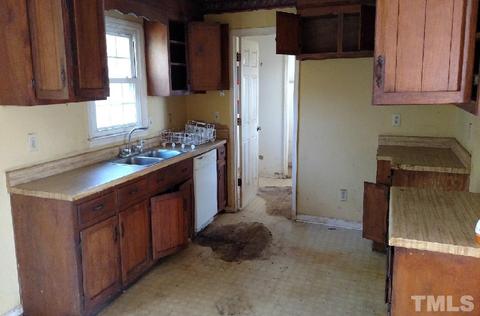 533 Wise Rd, Dunn, NC 28334 photo 3