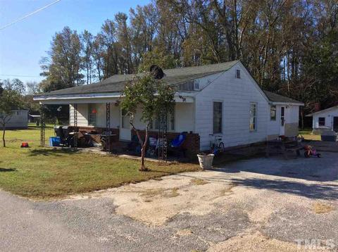 106 Pope St, Erwin, NC 28339 photo 1