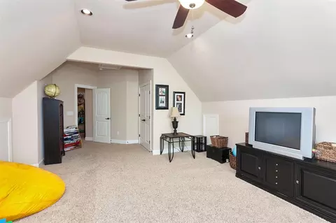100 Silverbow Ct, Cary, NC 27519 photo 18