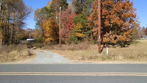 2929 B Amick Rd NW, Elon, NC 27244 photo 2