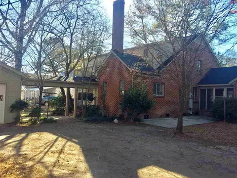 114 W Rose St, Smithfield, NC 27577 photo 3