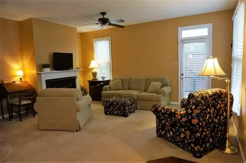 101 Stone Hill Ct, Durham, NC 27704 photo 4