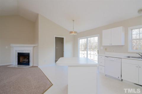 1009 Smith Rd, Smithfield, NC 27577 photo 4