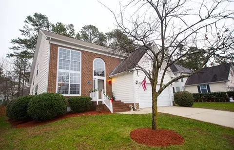 222 Trailview Dr, Cary, NC 27513 photo 1