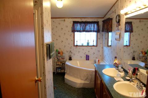 3607 Crosswinds Dr, Stem, NC 27581 photo 19