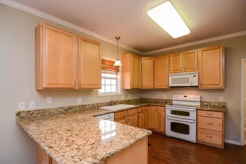 146 Roan Dr, Garner, NC 27529 photo 4