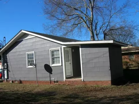 211 Burke St, Dunn, NC 28334 photo 3