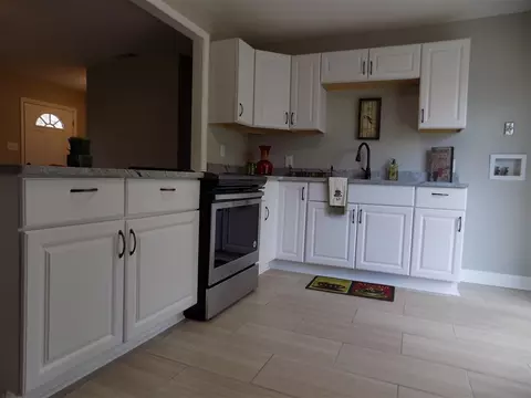 10 Plummer Pl, Durham, NC 27703 photo 5