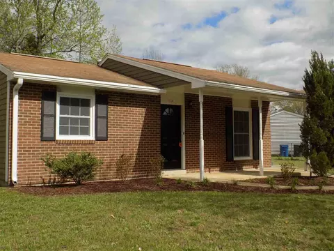 10 Plummer Pl, Durham, NC 27703 photo 1