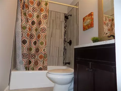 10 Plummer Pl, Durham, NC 27703 photo 6