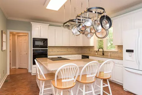 404 Bathgate Ln, Cary, NC 27513 photo 6