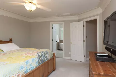 404 Bathgate Ln, Cary, NC 27513 photo 12