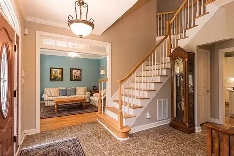 404 Bathgate Ln, Cary, NC 27513 photo 2