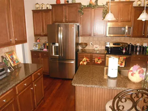 120 Adelaide Dr, Garner, NC 27529 photo 4