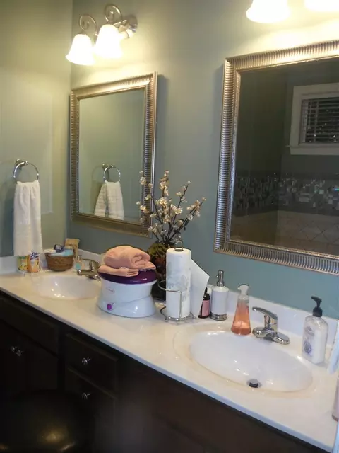 120 Adelaide Dr, Garner, NC 27529 photo 10