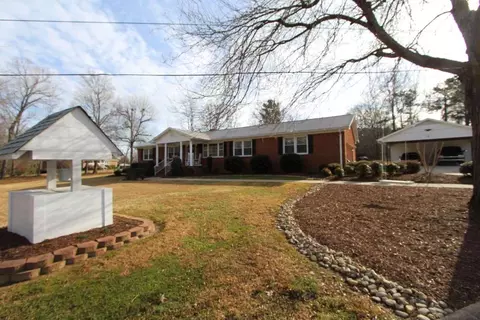 118 Mickey Cir, Durham, NC 27712 photo 1