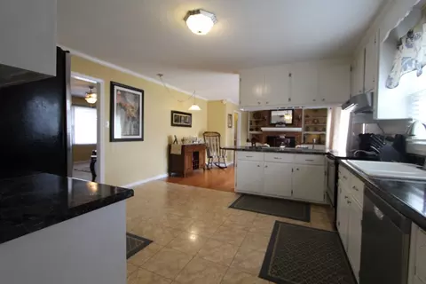 118 Mickey Cir, Durham, NC 27712 photo 4