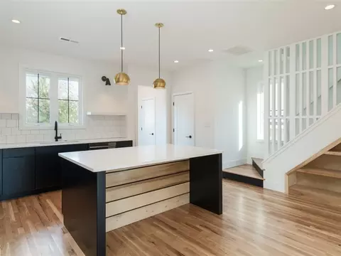 607 Edenton St, Raleigh, NC 27601 photo 8