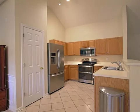 535 Crossview Ln, Durham, NC 27703 photo 7