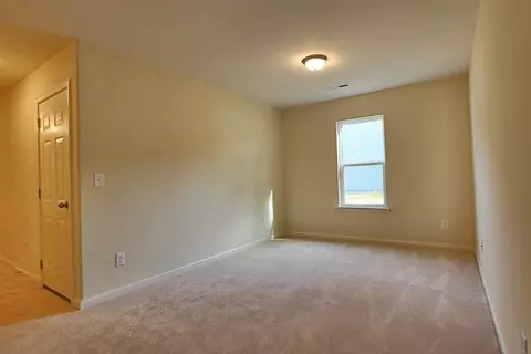 103 Sampson Ct, Selma, NC 27576 photo 11