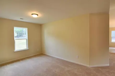 103 Sampson Ct, Selma, NC 27576 photo 10