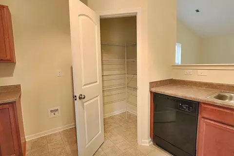 103 Sampson Ct, Selma, NC 27576 photo 7