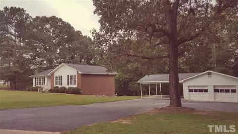 807 W E St, Erwin, NC 28339 photo 16