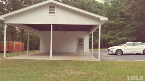 807 W E St, Erwin, NC 28339 photo 8